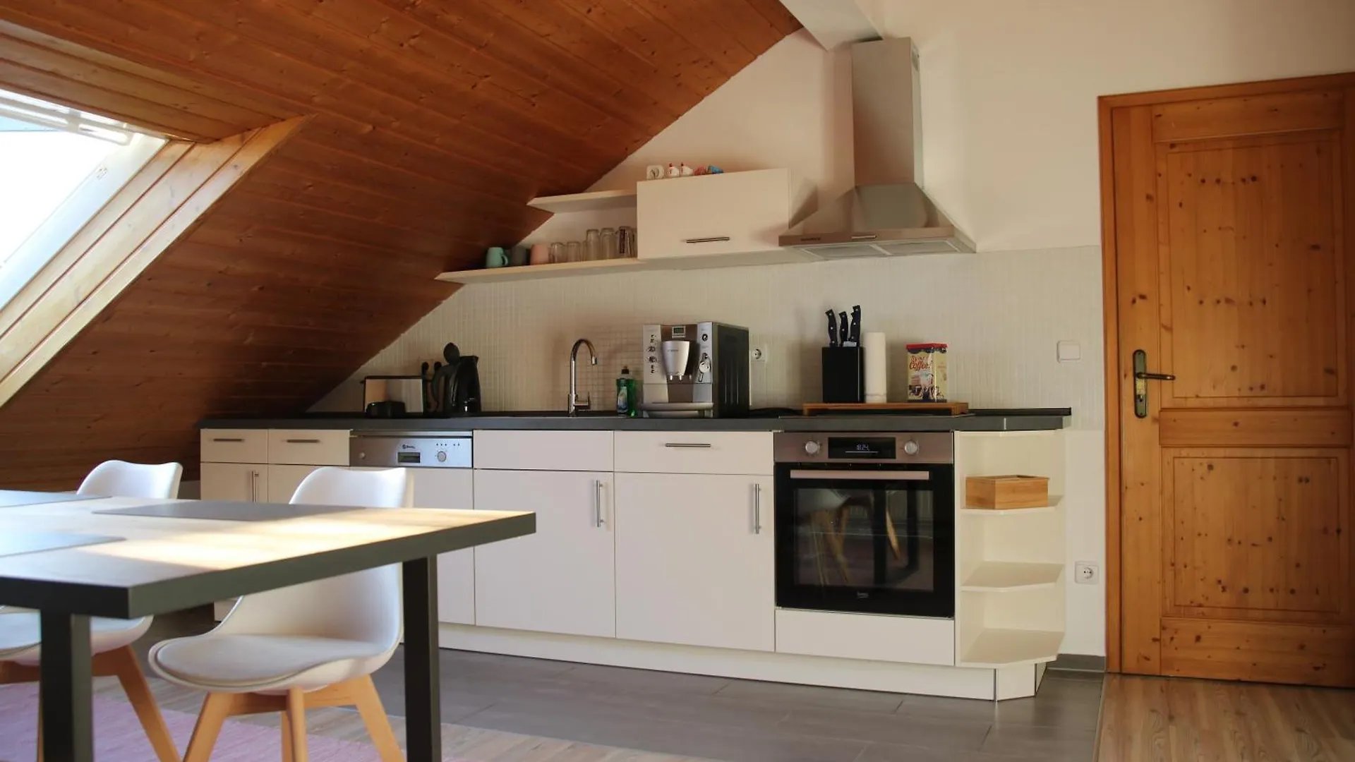 Ferienwohnung - Dachgeschoss Schmuckstueck Wolnzach Apartment
